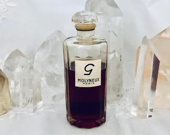 Molyneux, Le Numéro Cinq, 'Number Five', 50 ml. or 1.69 oz. Flacon, Parfum Extrait, 1928, Paris, France ..