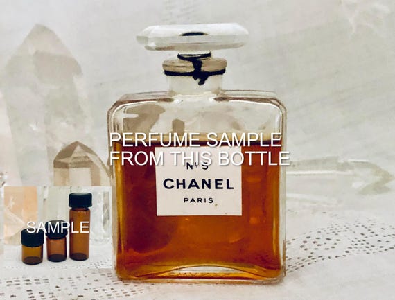 SAMPLE .. Chanel, No. 5, DECANTED SAMPLE from Flacon, Parfum Extrait, 1921, 1924 to 1950, Paris, France ..