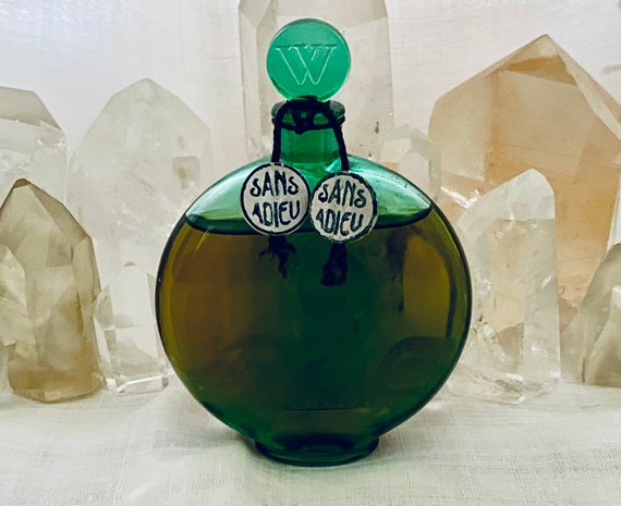Worth, Sans Adièu, Without A Goodbye, 60 mls. or 2 oz. Flacon, Parfum Extrait, Lalique, 1929, 1940, Paris, France ..