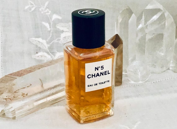 Chanel No. 5 60 Ml. or 2 Oz. Flacon Eau De Toilette 1921 