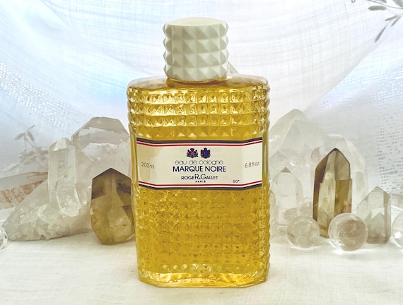 Roger & Gallet, Eau de Cologne, Marque Noir, 200 ml. or 6.76 oz. Flacon,  1806, 1955, Paris, France ..