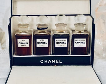 Chanel Coffret Set Cuir De Russie No. 22 Bois Des Iles 