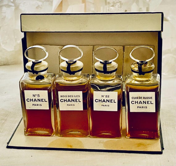Chanel, Coffret Set, Cuir de Russie, No. 22, Bois des Iles, No. 5, 4 x 7.5 ml. or 0.25 oz. Flacons, Parfum Extrait, 1924, Paris, France ..