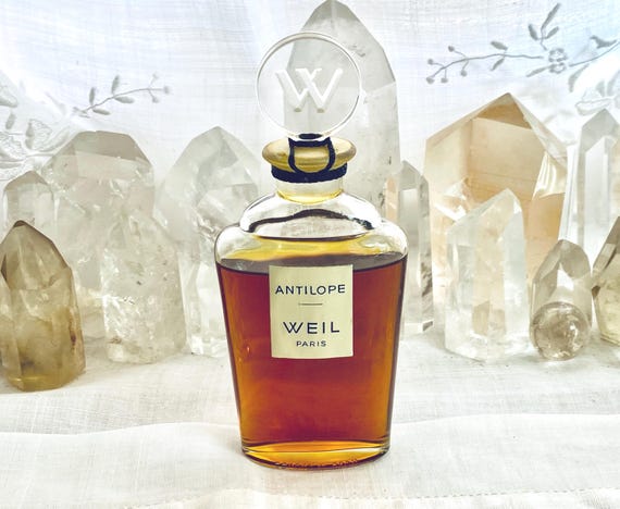 Weil, Antilope, 60 ml. or 2 oz. Flacon, Parfum Extrait, 1946, Paris, France ..