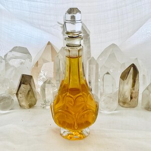 Caron, Muguet de Bonheur, &#39;Lily of Happiness&#39;, Lily of the Valley, 30 ml. or 1 oz. Flacon, Parfum Extrait, 1952, Paris, France ..