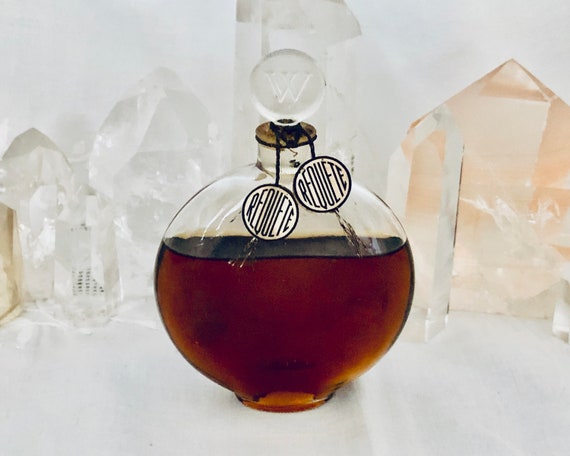 Worth, Requête, 'Petition', 50 ml. 1.76 oz. Flacon, Parfum Extrait, Lalique, 1944, Paris, France ..