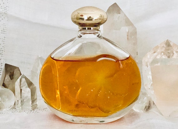 Nina Ricci, Fleurs des Fleurs, 'Flower of Flowers', 100 ml. or 3.38 oz. Flacon, Eau de Toilette, Lalique, 1982, Paris, France ..