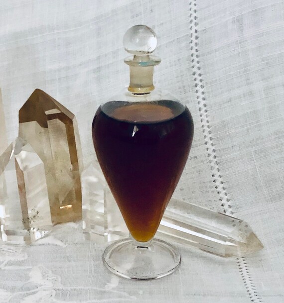 Pierre Dune, L'Amphore Bleue, 'Blue Amphora', 25 ml. or 0.85 oz. Flacon Amphore, Parfum Extrait, 1939, Paris, France ..