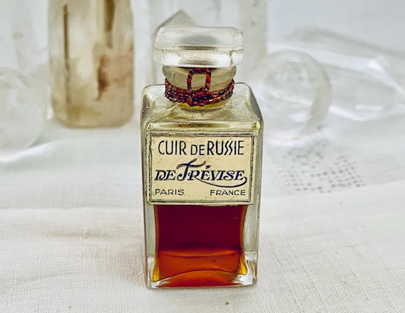 De Trévise, de Trevise, Cuir de Russie, Russian Leather, 7.5 ml. or 0.25 oz. Flacon, Parfum Extrait, 1920, Paris, France ..