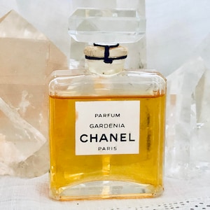 Chanel, Gardénia, Gardenia, 30 ml. or 1 oz. Flacon, Parfum Extrait, 1925, 1950 - 1970, Paris, France ..
