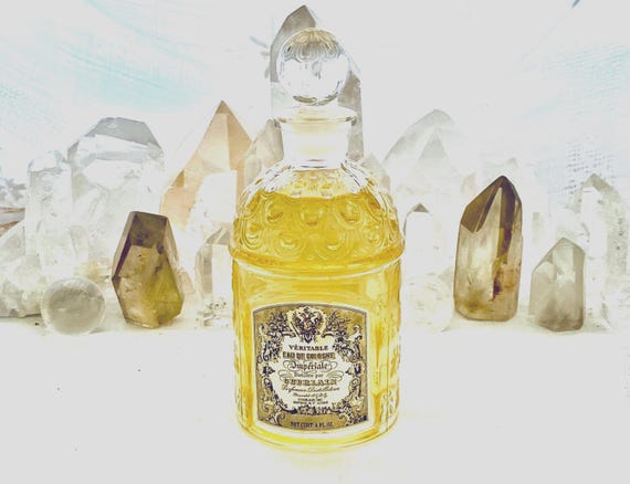 Guerlain, Véritable Eau de Cologne Impériale, 120 ml. or 4 oz. Flacon, Flacon Abeilles, 1853, 1967, Paris, France ..