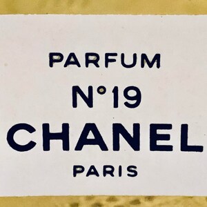 Chanel, No. 19, 15 ml. or 0.5 oz. Flacon, Parfum Extrait, 1970, Paris, France .. image 9