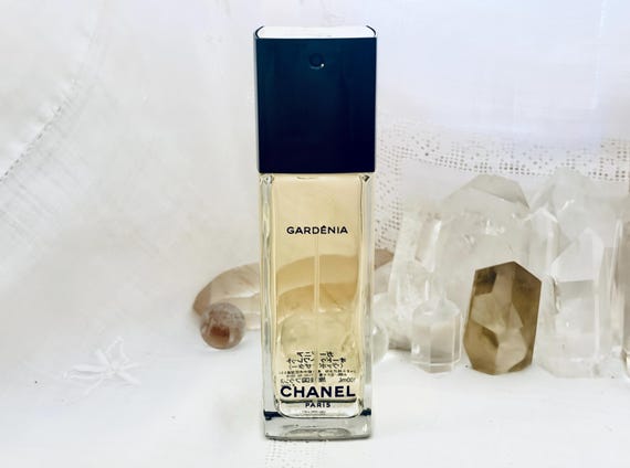 Chanel, Gardénia, Gardenia, 100 ml. or 3.3 oz. Flacon, Eau de Cologne, 1925, 2000, Paris, France ..