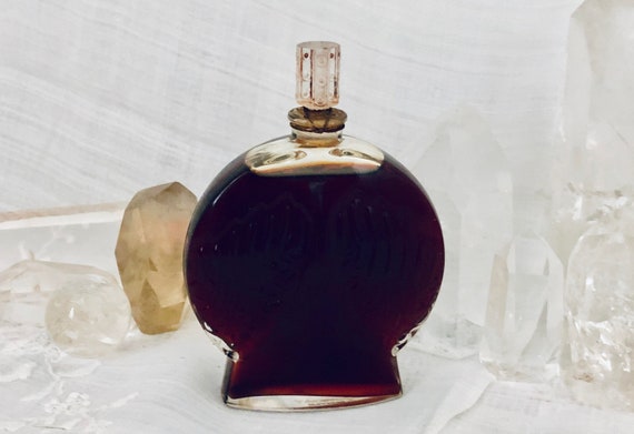 Corday, Toujours Moi, 'Always Me', 60 ml. or 2 oz. Flacon, Parfum Extrait, Flacon by Galliard, 1924, Paris, France ..