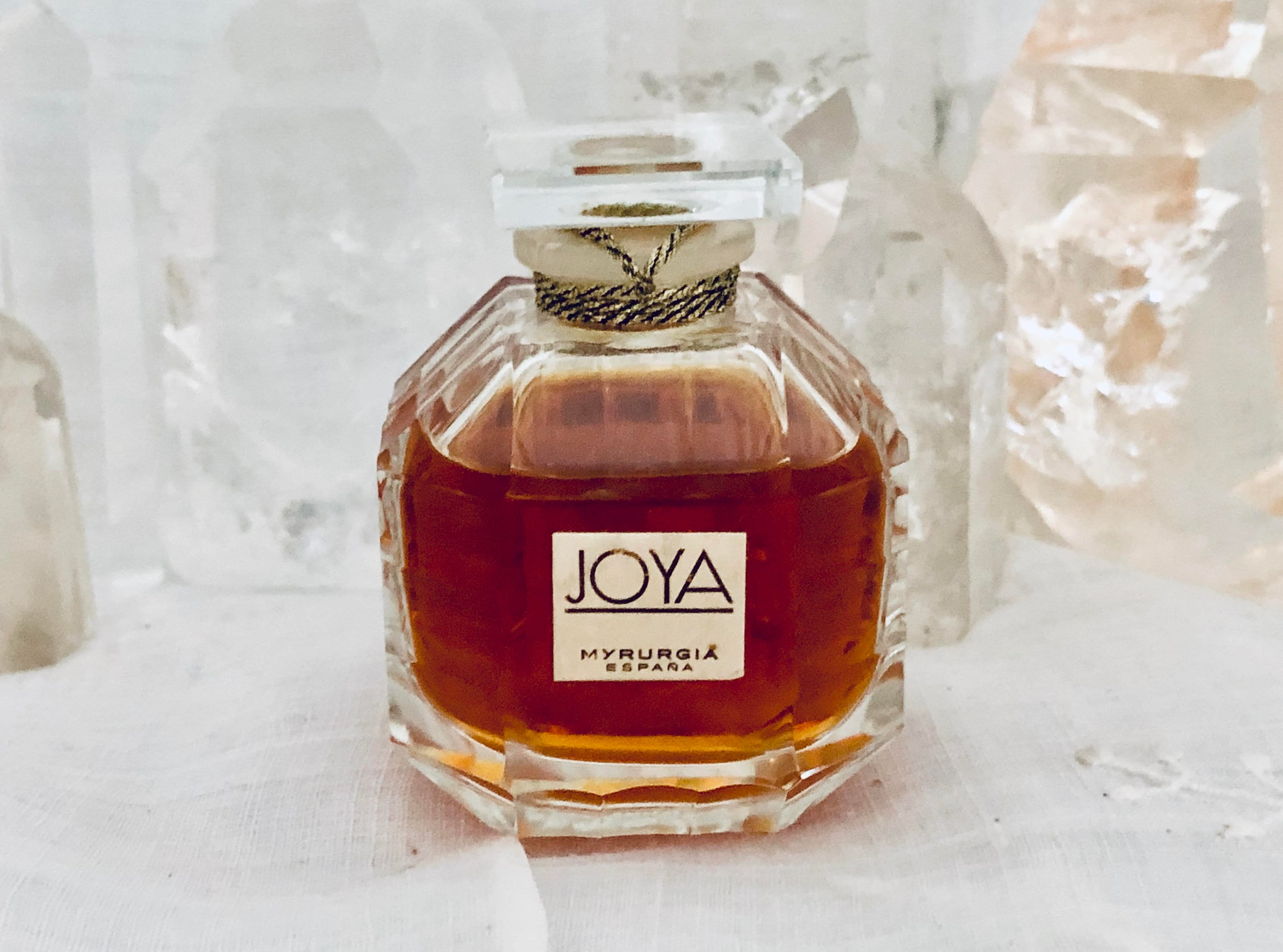 Joya Myrurgia - Etsy