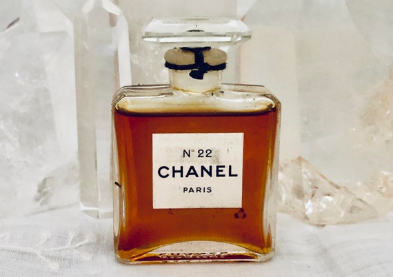 Chanel, No. 22, 15 Ml. or 0.5 Oz. Flacon, Parfum Extrait, 1930