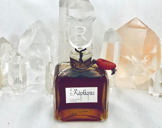 Raphaël, Raphael, Réplique, Replique, 'Replica', Woody Chypre, 60 ml., 2 oz. Flacon, Parfum Extrait, 1936, 1965, Paris, France ..