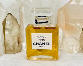 Chanel No 19 Eau De Toilette 50ml Vintage Perfume 1960s Nr19 