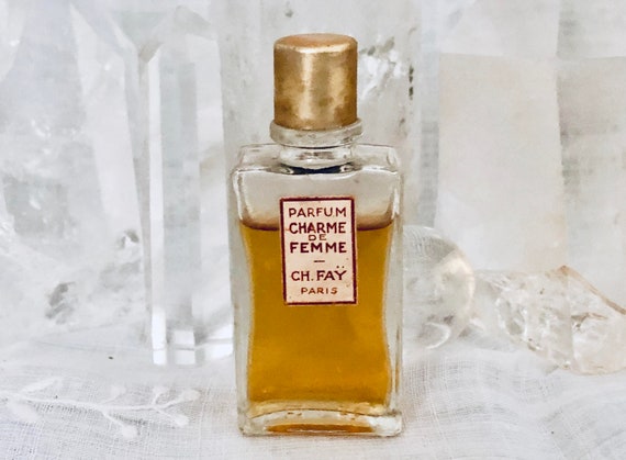 Charles Faÿ, Charles Fay, Charme de Femme, 'Female Charm', 15 ml., 0.5 oz. Flacon, Parfum Extrait, 1920, Paris, France ..