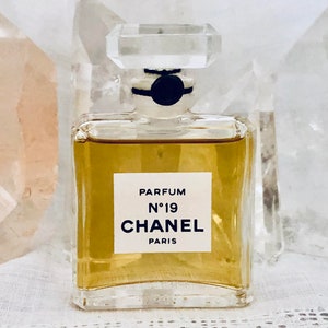 Chanel, No. 19, 15 ml. or 0.5 oz. Flacon, Parfum Extrait, 1970, Paris, France .. image 1