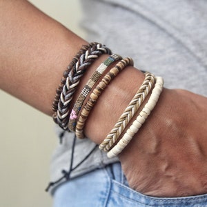 Strand Armbänder, Surfer Armbänder, Yoga Boho Perlen Armband Geschenk für sie, Herren Armband Set, Valentinstag Geschenk, Geschenk für ihn Bild 1