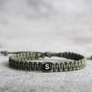 Pulsera con inicial personalizada para hombre, pulsera con inicial personalizada para hombre, pulsera de surfista, pulsera trenzada tejida, regalo para papá, regalo para novio