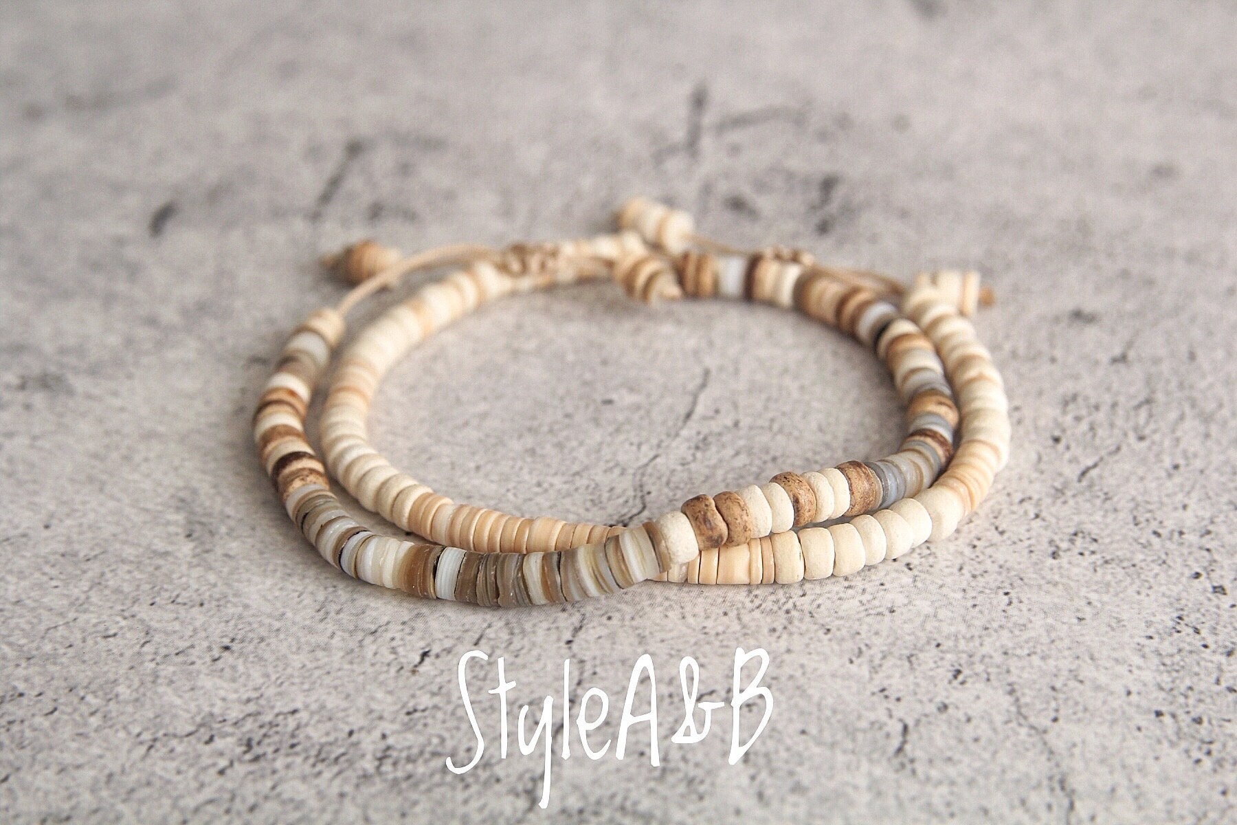 HEALLILY 10Pcs Braccialetti Heishi Braccialetti di Conchiglia Puka Braccialetti della Boemia a Strati di Perline Puka Braccialetti Clam Chip Surfer Braccialetti Gioielli a Mano per Ragazze