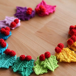 CROCHET PATTERN Rainbow holly Garland instant download Christmas garland holly ornaments Christmas crochet Xmas image 3