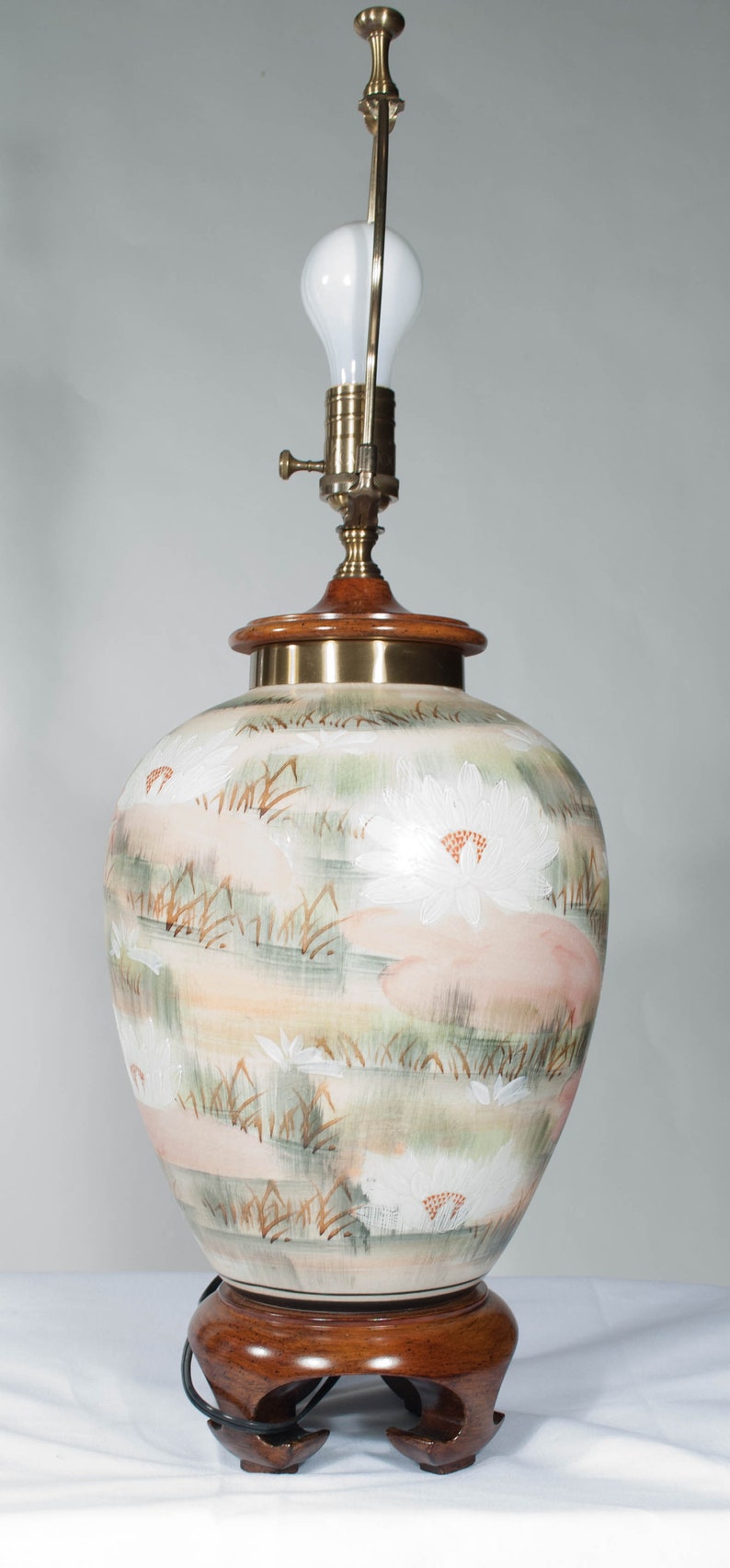 Wildwood Hand Painted Ginger Jar Lamp Flawless Condition