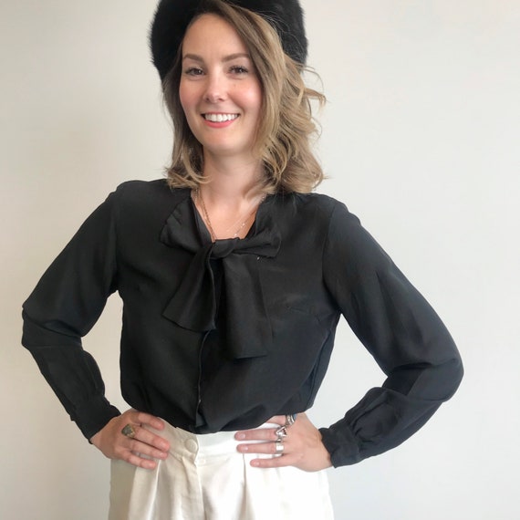 Vintage Black Blouse w/ Pussy Bow / Gothic Cottage