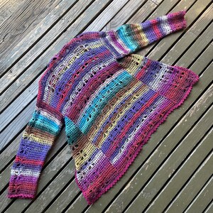 Cardigan oversize en tricot arc-en-ciel vintage au crochet / veste bohème grunge rétro / années 90 / 70 / taille S-M image 6