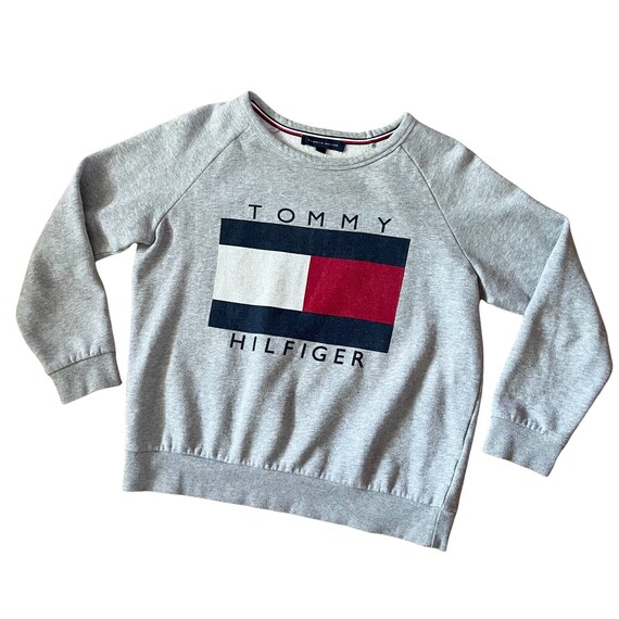 grey tommy jeans sweatshirt