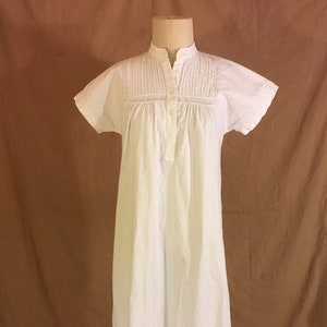 vintage 80s Queen Anne's Lace by Aileen West white cotton henley nightgown