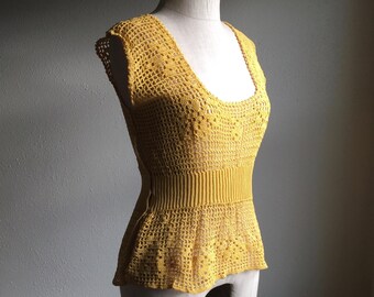vintage handmade sunflower yellow crochet sweater sleeveless high waist band blouse side snap top