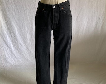 Jeans Levi's 501 neri vintage anni '90 da donna, made in USA, taglia 27/28 x 29