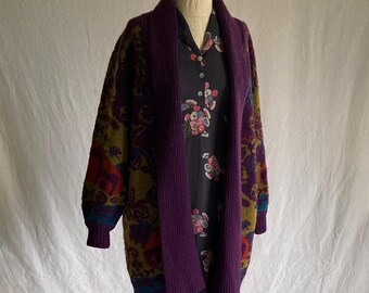 vintage 80s shawl collar mohair cardigan folk sweater Kim Carbocci purple green 1980s style lagen look abstract animal sun print