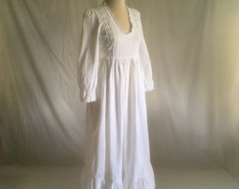 vintage Laura Ashley white cotton prairie dress made in Wales UK 14/ US 12/ EURO 40 hippie boho tie back ruffle womens rennaissance style