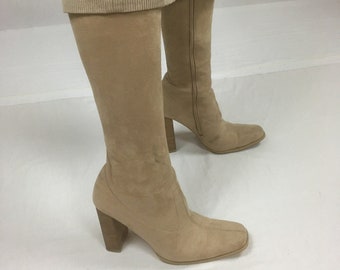 vintage early 2000s candies 8 1/2 M boots stretch tan side zip knee high 4 inch chunky heel y2k gogo boots