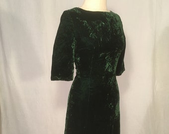 vintage 50s handmade green crushed velvet zip back fitted a line dress w26 boat neck 3/4 sleeve wiggle 1950s glamour fashion