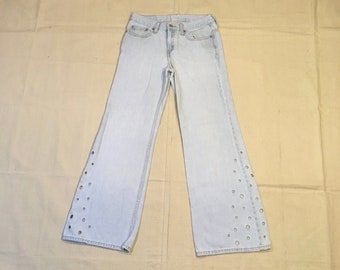 vintage y2k does 70s levis 574 light wash bell bottom jeans metal grommets made in Hong Kong 30 x 29