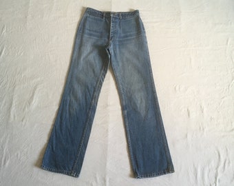 vintage années 70 taille haute jeans bleu poche passepoilée 29 cacherel paris années 1970 mode hippie boho disco biker