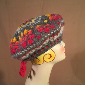 vintage handknit wool beret winter hat snowflake knit wool gray red orange yellow winter head warmer bohemian hippie boho cold weather chic