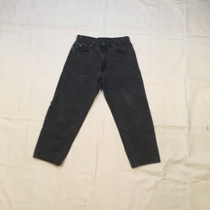 vintage 90s levis 550 relaxed fit tapered leg hemmed black hemmed capri jeans 32 x 25