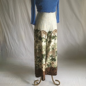 vintage 70s hand made leopard in jungle print high waist wide leg palazzo bell bottom pants w29