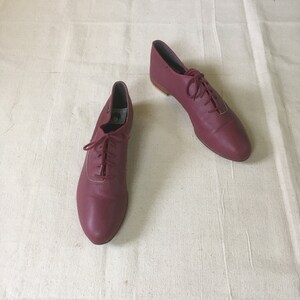 vintage 80s capezio maroon red leather lace up low top soft oxford jazz dance shoes made in usa womens size 9 N