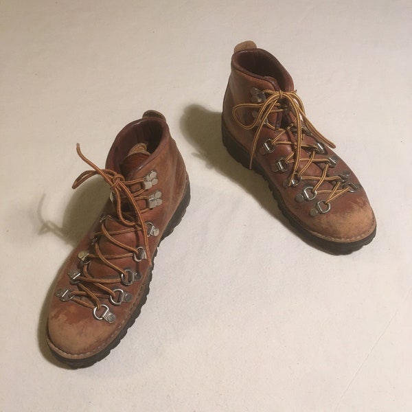 vintage 70s danner mountain light cascade hiking boots vibram sole womens 5 M 48290 style