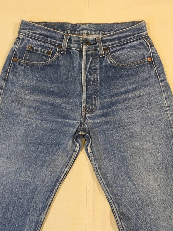 vintage levis 501 made in usa blue jeans 28 / 29 … - image 2