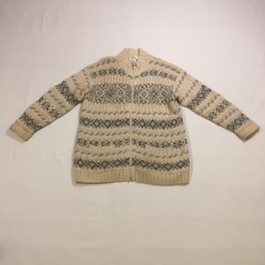 vintage handknit jones new york wool mohair zip up cardigan fuzzy sweater baggy one size fits most natural white gray cable knit moc neck