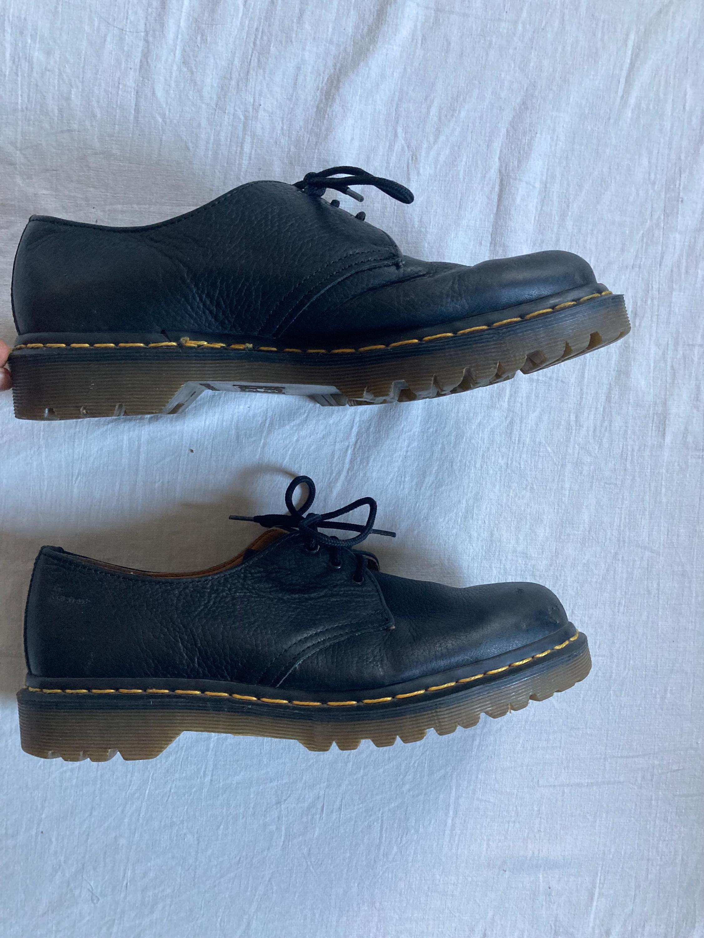 Vintage 90s Dr Martens Made in England Black Leather Oxford  display picture 3