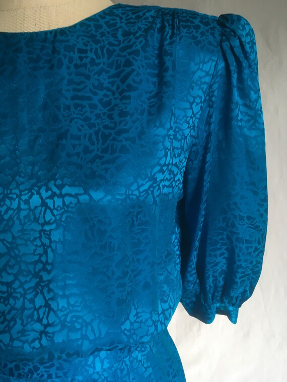 vintage 80s argenti blue silk shoulder pad button… - image 3